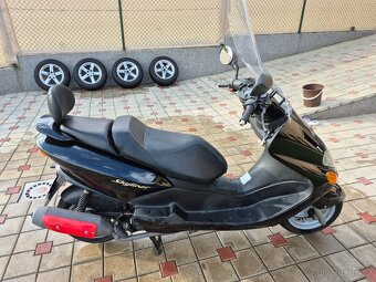 Yamaha Majesty 125 - 4