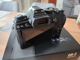 Olympus OM-D E-M1 Mark III Rezervace do 15.6. - 4
