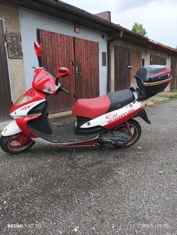 Prodám skútr 125 - 4