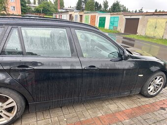 BMW 320d Touring - 4