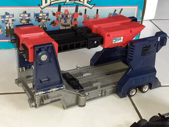 Robot Diaclone Nákladní automobil Transportér Transformers J - 4