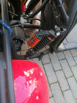 DVOUMÍSTNOU ELEKRTO TŘÍKOLKU - 4