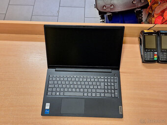 Lenovo V15 G4 IRU - i5 8x4.60GHz, 8GB RAM, 512GB M2 - 4