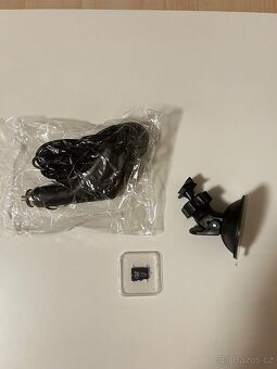 Lamax kamera do auta - 4