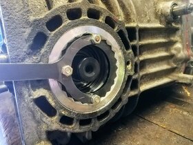 Klíč k matici ložiska diferenciálu VW - 4