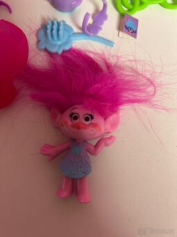 Trollové Poppy domeček - 4