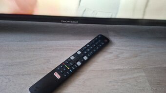 Smart Televize Thomson 102 cm - 4