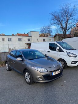 Renault Mégane III hatchback 1.5 dCi, 2010, automat – 140000 - 4
