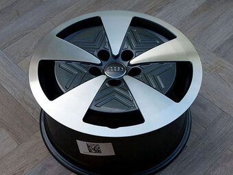 17" 5x112 ALU KOLA AUDI A8 4N = ZÁNOVNÍ ORIGINÁL SADA - 4