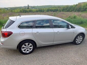 Opel Astra Sports Tourer 1.6 CDTI, 81 kW, 2015 - 4