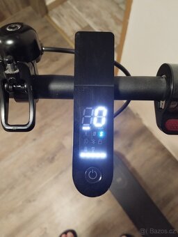 Koloběžka Xiaomi Mi Pro - 4