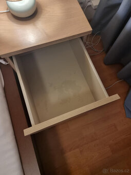 Noční stolek Ikea MALM (komoda) - 4