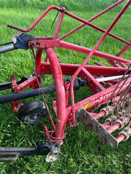 Shrnovač sena Pottinger TOP33 N -záběr 2,6m- - 4