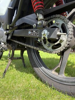 Honda CB125F - 4