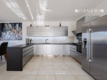 POUZE U NÁS Na prodej 5i velkorysý dům, Zamarovce, okres TN - 4