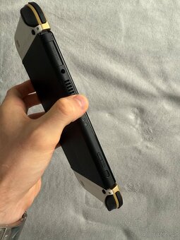 Nintendo Switch Oled Zelda Limited Edition - 4