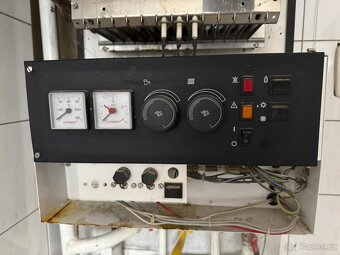 Plynový ohřívač vody / kotel PROTHERM 24 KOV - 4