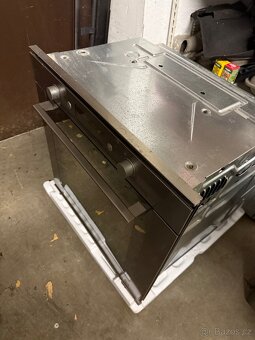 Vestavná trouba Whirpool - 4