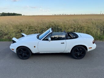 Mazda MX-5 NA Miata 1,6 85kW rok 1992 - 4