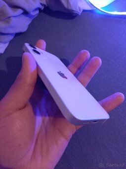 iPhone 12 mini pěkný stav. - 4