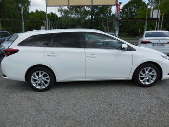 Prodám Toyotu Auris 1.4 D-4D RV-04/2018 Naj-102tis km - 4
