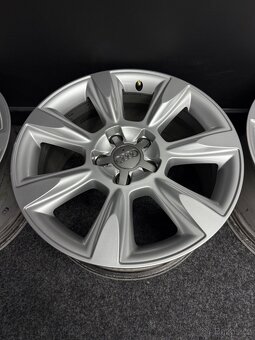 Alu AUDI 5x112 17” 8K0601025AC - 4