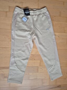 Prodám NOVÉ dámské tepláky PUMA - 4