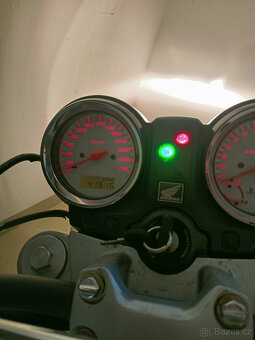 Honda Hornet 600f - 4