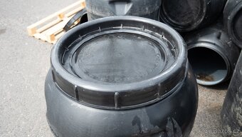 Plastový sud 250l s víkem - 4
