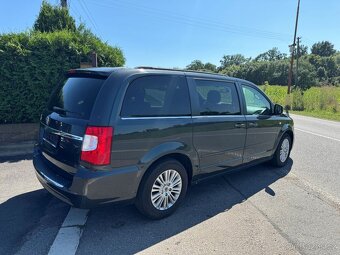 Lancia Voyager Gold 3.6 RT tacho 156000KM EU 2012 - 4
