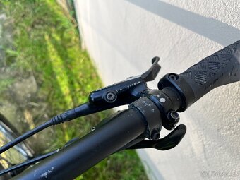 Horské kolo Specialized Rockhopper Expert Evo - 4