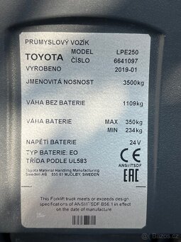 Elektrický paletový vozík Toyota - 4