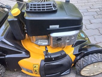 Sekačka benzínová 4-takt s pojezdem CubCadet, motor Kawasaki - 4