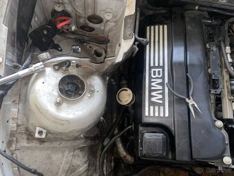 Motor BMW e46 318i N42B20 s převodovkou - 4