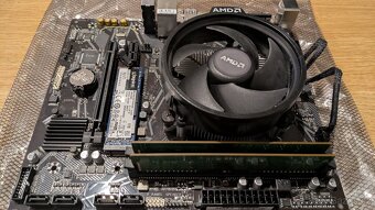 Základ PC – nová AM4 deska, Ryzen 3 3200G, 16GB RAM, 1TB SSD - 4