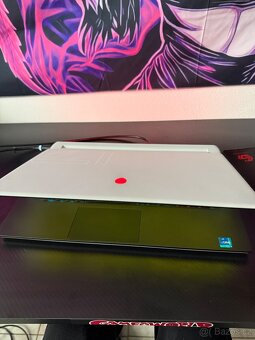 Herní notebook alienware - 4