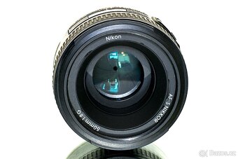 Nikon AF-S Nikkor 1,8/50mm G + UV Kenko 58mm - 4