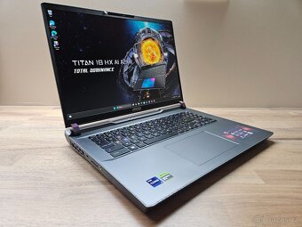 17" 2K_MSI VECTOR 17 HX_i9-14900HX_32GB_2TB_RTX 4090 16GB - 4