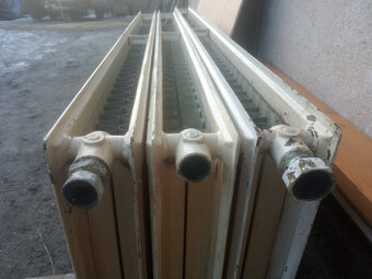 Radiátor plechový dvoudeskový - 4