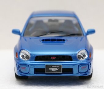 SUBARU IMPREZA WRX STI (2001) - hotový model (1:24) - 4