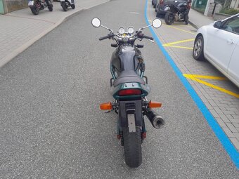 Suzuki Bandit 400 - 4