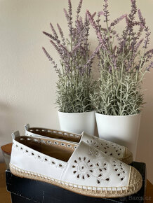 Nové bílé kožené nazouvací polobotky loafers Ralph Lauren 40 - 4