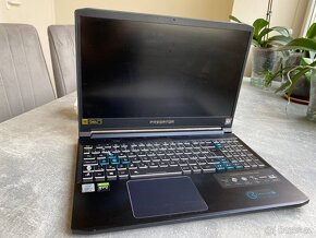 Acer Predator Triton-300 - 4