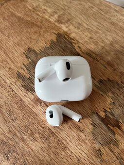 AirPods 3 - 4