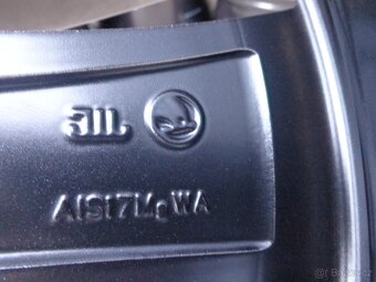5x112 R19 Skoda Enyaq Elroq original alu kola - 4