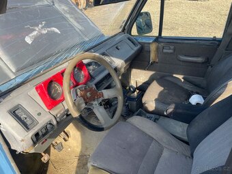 Isuzu Trooper - 4