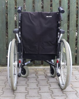 105-Mechanický invalidní vozík Meyra - 4