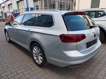 VW Passat B8 Variant 2.0TDI 110kW DSG Matrix ACC Panorama - 4