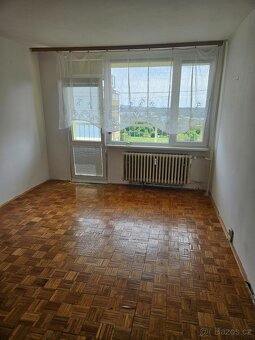 Pronájem bytu 1+kk s balkónem, Holý vrch - 4