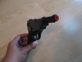Pistolka plastová - made in italy - 4